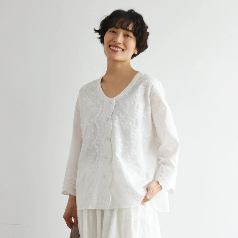 優雅で快適な七分袖レースカーディガン　刺繍コットン100％　　250511