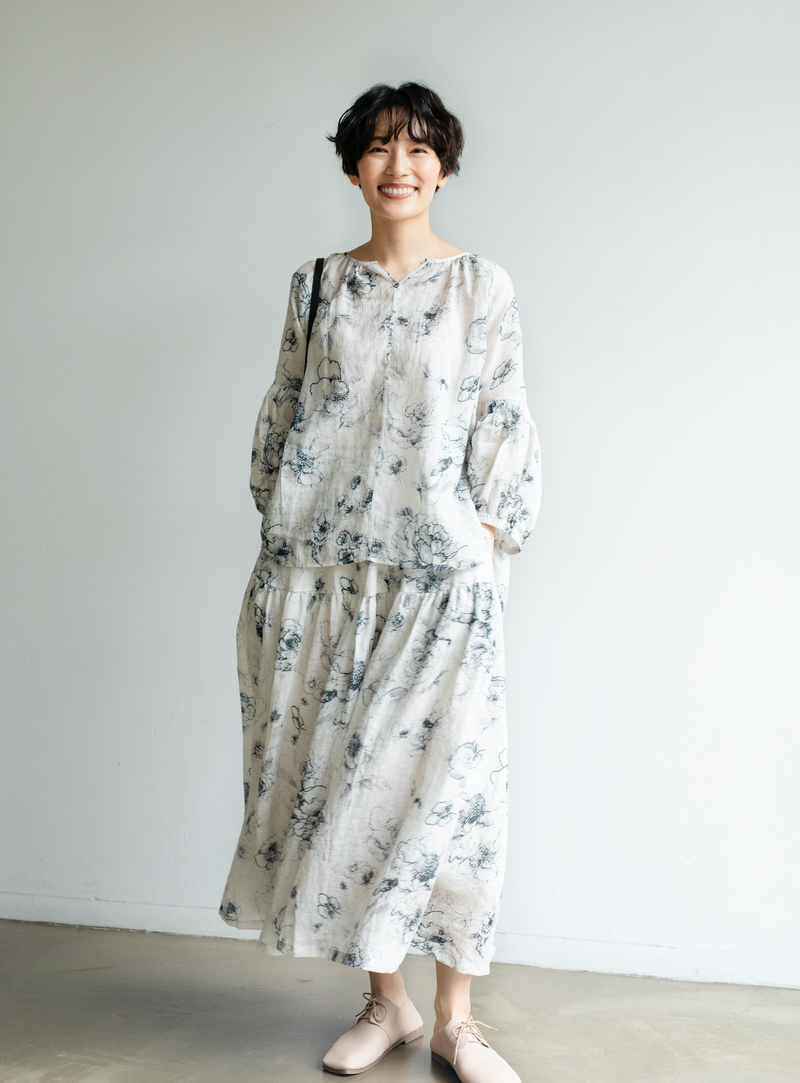 期間限定10％OFF★優しく揺れる、ゆるふわギャザースカート　バラー柄　麻のロングスカート　裏地付き　230610-1