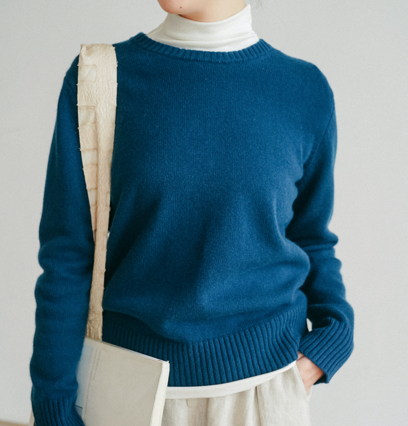 毎日だって着たくなる メリノウールを100％使用セーター　プルオーバー　　231102