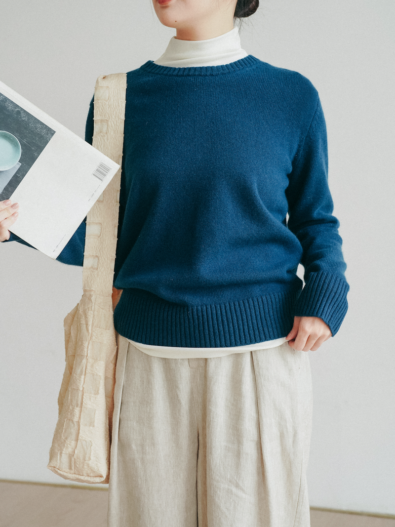 毎日だって着たくなる メリノウールを100％使用セーター　プルオーバー　　231102