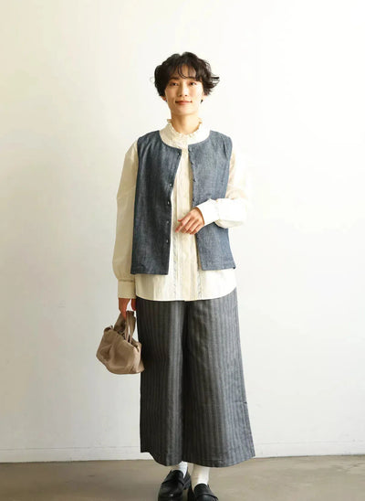 它將幫助你打破平常造型的單調。 2way 人字紋牛仔背心，棉質 240913-1 