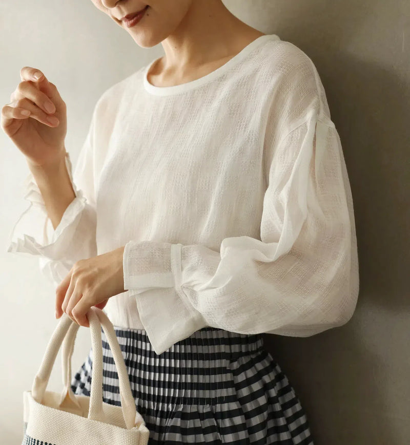 大人のフェミニンな魅力を引き出す、こだわりのプルオーバー　麻100％　ホワイト240916-1
