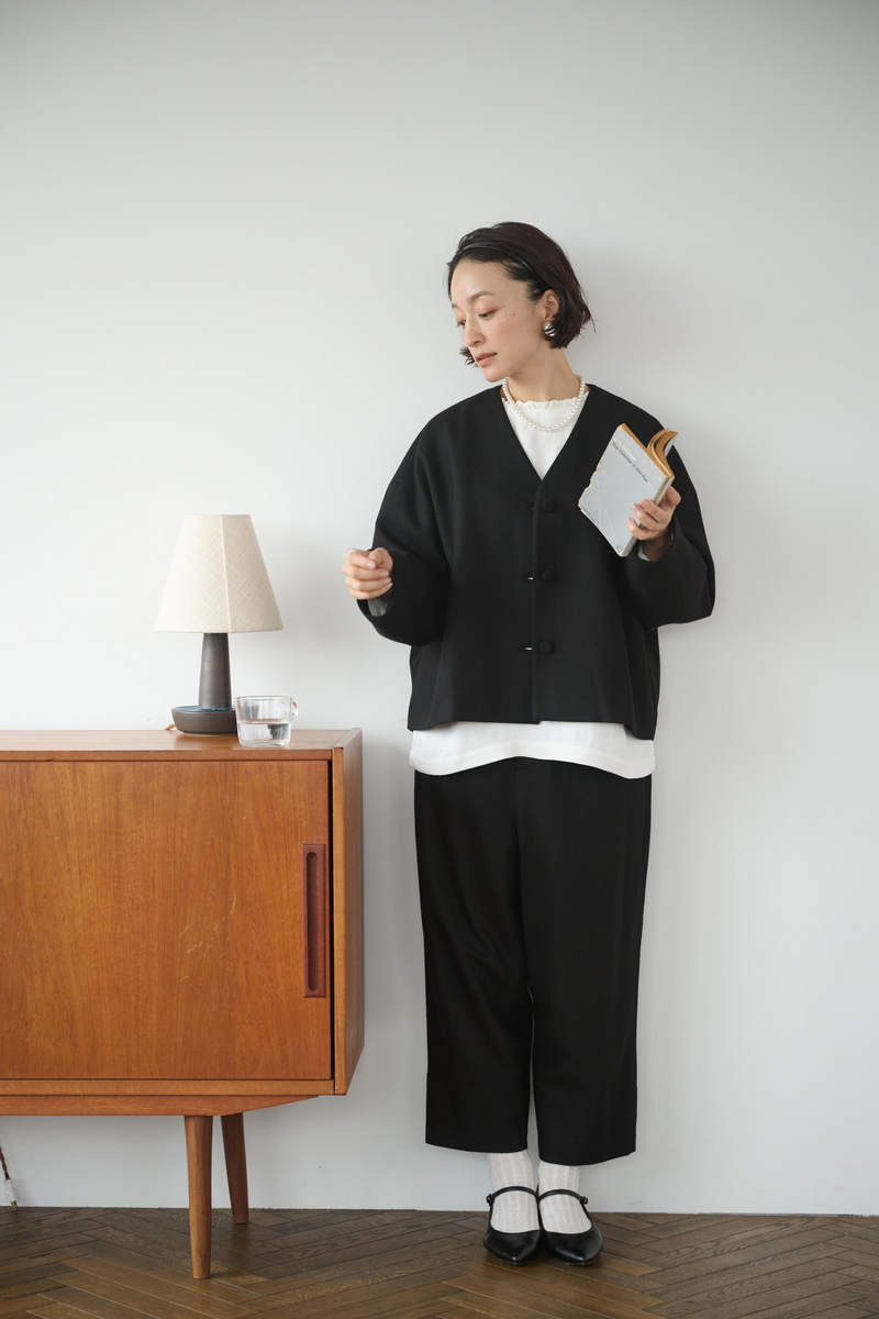 適合正式場合和日常場合的多功能夾克。