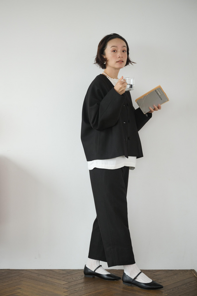 適合正式場合和日常場合的多功能夾克。