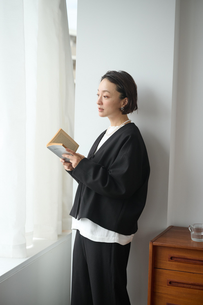 適合正式場合和日常場合的多功能夾克。