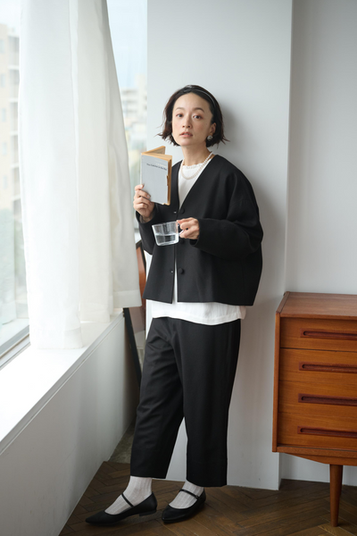 適合正式場合和日常場合的多功能夾克。