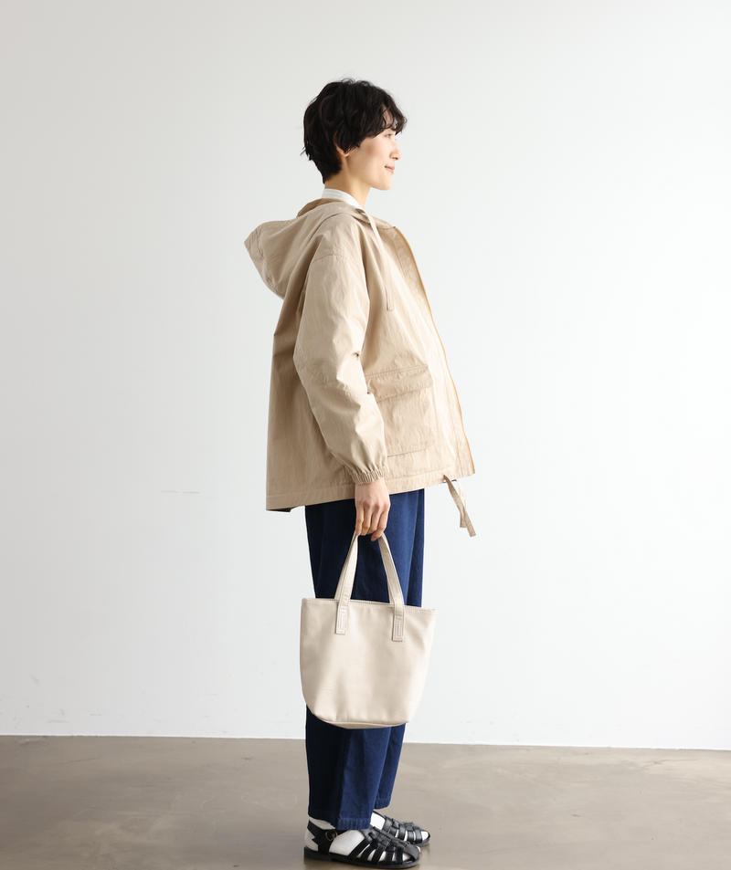 季節を問わず長く愛用いただけるリバーシブル ワークジャケット ライトベージュ／キャメル 250403-1