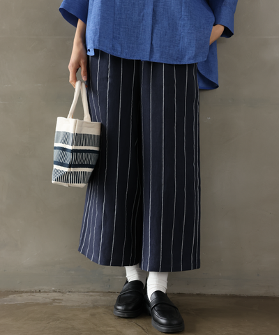 着やせデザインで動きやすさとスタイルアップを両立 オリジナル ストライプワイドパンツ リネン100％　 250405