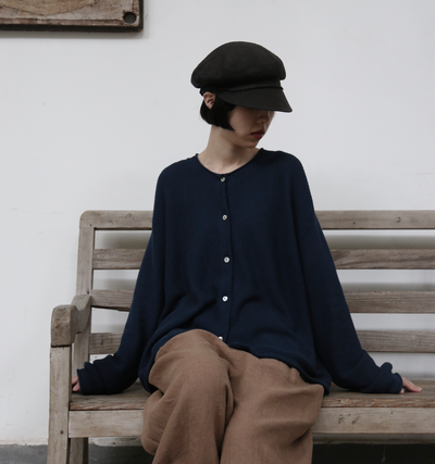 季節の移り変わりに寄り添う　コットン100％カーディガン　ニット　紺色 250917-2