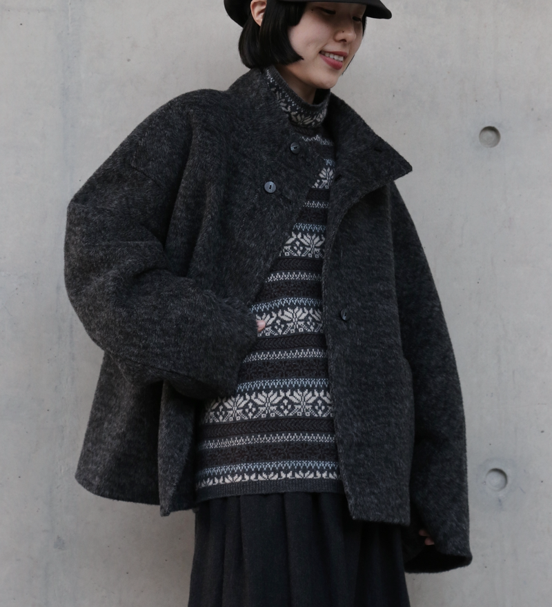 熟練の技が光る、総手縫いウールハイネックコート　ウールコート　251131-1