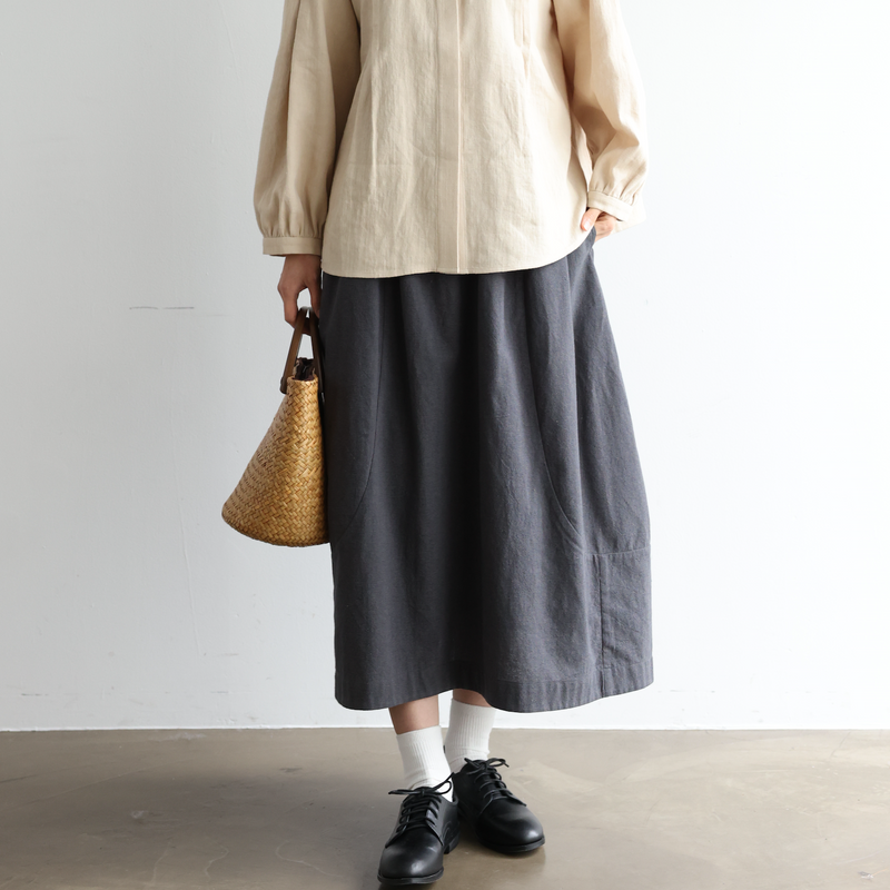 季節を超えた着心地の良さ コクーン型スカート　コットンリネン千鳥格子生地　裏地付き　ロングスカート　250401-1