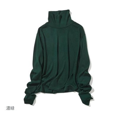 Smooth and high-quality wool blend pullover for everyday wear. 230213