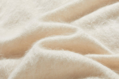 高品質毛茸茸的材質增添了時尚的成人氣息。 