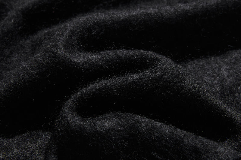 高品質毛茸茸的材質增添了時尚的成人氣息。 