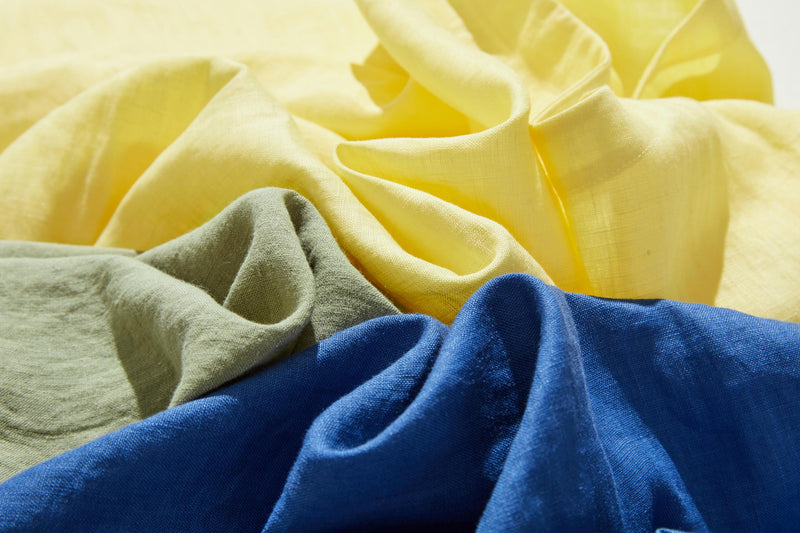 ゆるっと差の付くリネントップス　五分袖ブラウス　　230402