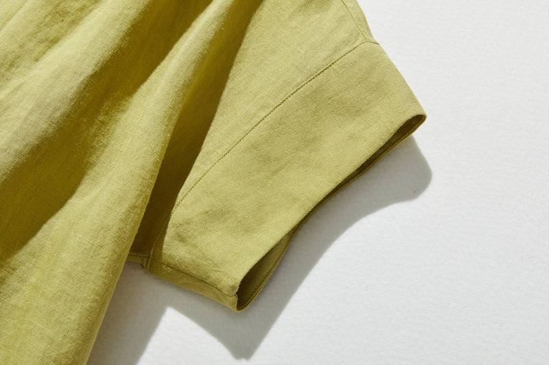 亞麻連身裙採用奢華面料和大量褶皺製成 100% 亞麻 240602