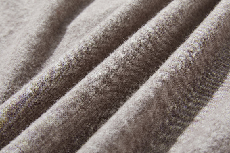 可單獨穿著或疊穿。 