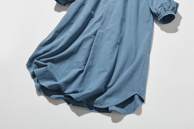 ふんわりした女性らしいシルエットが魅力。秋冬の抜け感ロングワンピース　コットンリネン ワンピース　250912-1