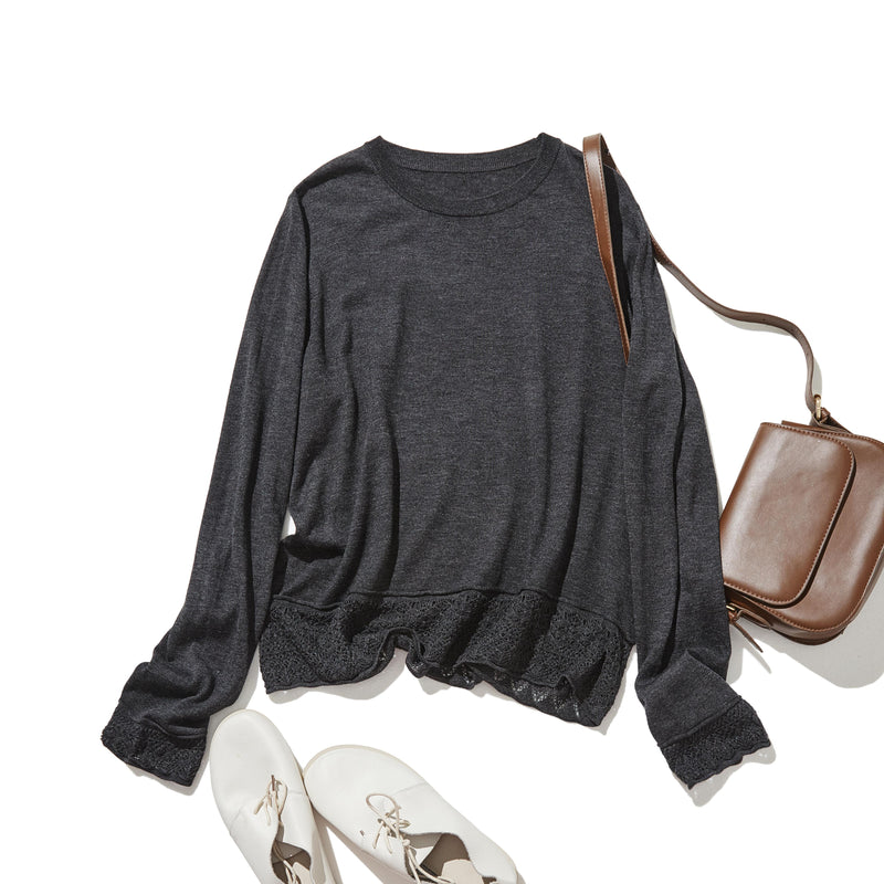 細部に遊び心が光るニットトップス　ウール混　レース編み裾ニット　　251010