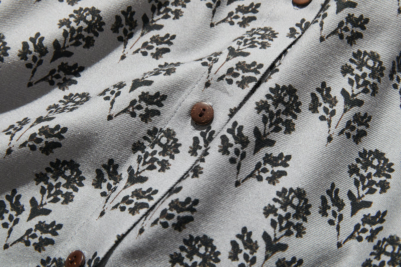 春にぴったりのエレガントな柄ワンピース　コットン混　シャツワンピース グレー　250304-2