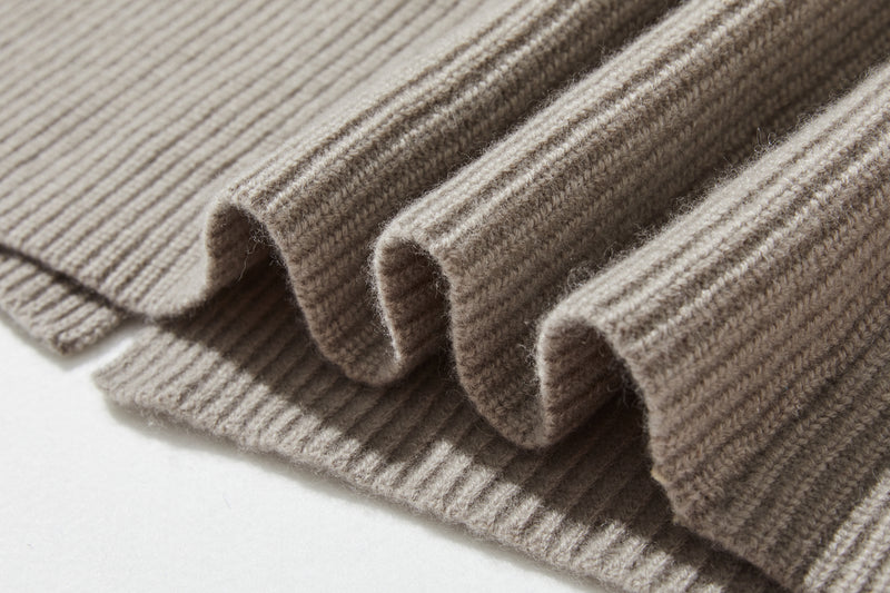 Enjoy warmth and style at home or outside with this 100% knit vest (251103-1)