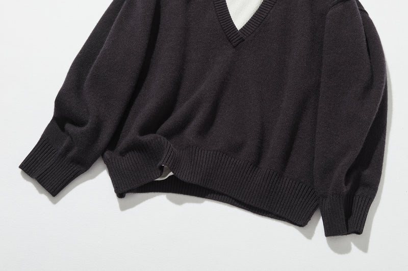 Warm and cozy. Shetland wool oversized sweater, V-neck sweater 251105