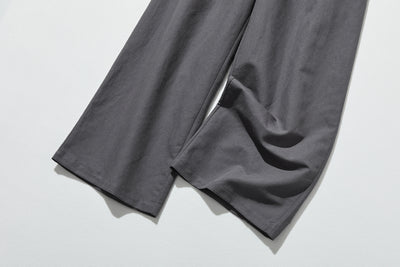 大人のゆとりある着心地 ナチュラル風合いのワイドパンツ 　250402