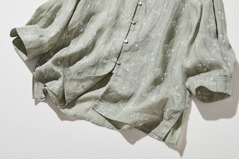 「きちんと感」と「リラックス感」の絶妙なバランス 7分袖ブラウス　麻100％　　250604