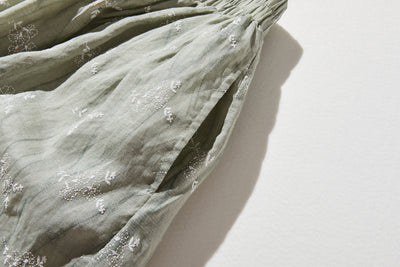 ナチュラルな大人可愛いを叶える 麻100% フラワーフレアスカート　ギャザースカート 　250706