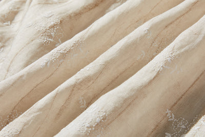 「きちんと感」と「リラックス感」の絶妙なバランス 7分袖ブラウス　麻100％　　250604