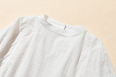 ふんわり優美な刺繍が魅力のコットンプルオーバー 7分袖　コットン100％　ホワイト 250806-1