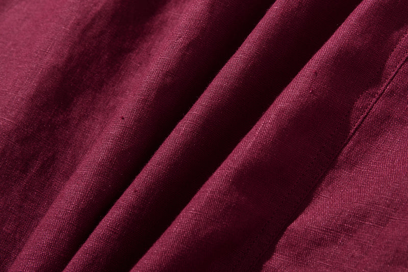 シーンを選ばず、さまざまなコーディネートの主役になるリネンブラウス 長袖ブラウス　250921