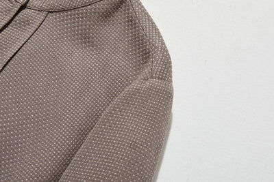 立体シルエットが美しい、ドット織りシャツブラウス　 長袖ブラウス　250919-1