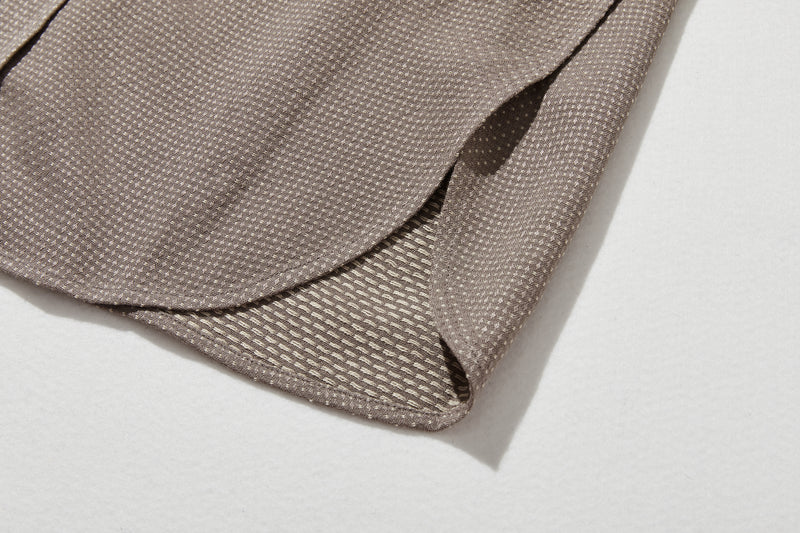 立体シルエットが美しい、ドット織りシャツブラウス　 長袖ブラウス　250919-1