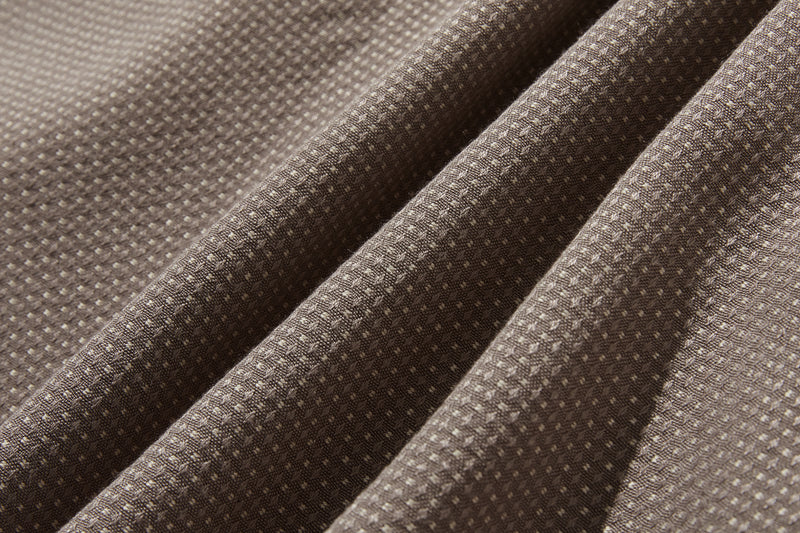 立体シルエットが美しい、ドット織りシャツブラウス　 長袖ブラウス　250919-1