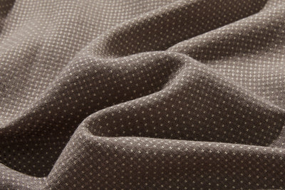 立体シルエットが美しい、ドット織りシャツブラウス　 長袖ブラウス　250919-1