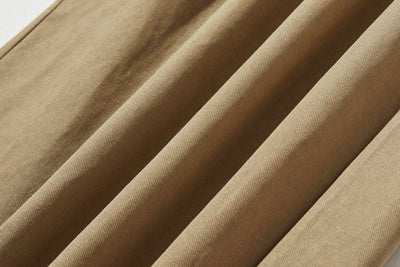 合わせるトップスで印象変化も楽しめるトレンドのサロペット　250214