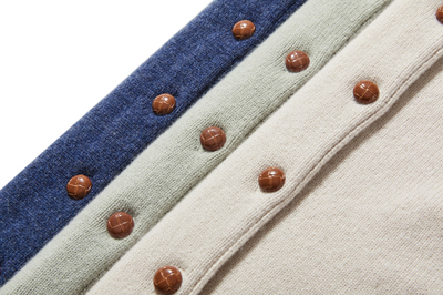 簡約設計，可長期穿著 羊毛開襟衫 100% 羊毛 241029