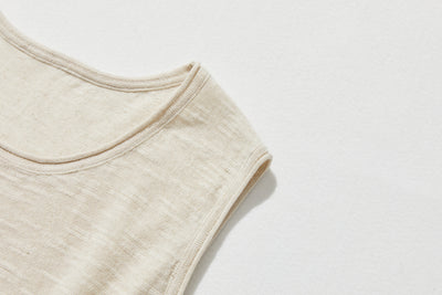 毎日、心地よく着られる実力派タンクトップ　コットンリネントップス    240702