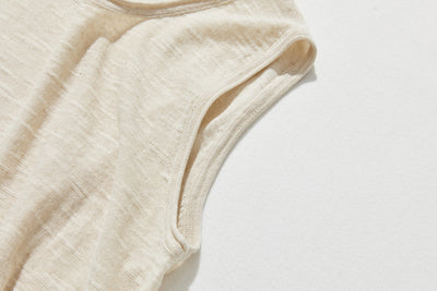 毎日、心地よく着られる実力派タンクトップ　コットンリネントップス    240702