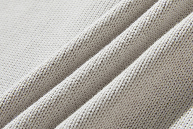 コーデに華やかさをプラスしてくれる　花のサークル刺繍カーディガン　コットン100％　241030