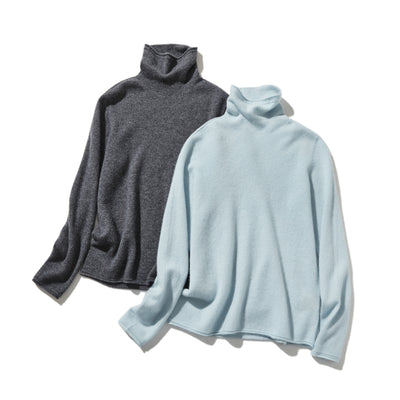 The ultimate comfort born from soft fibers. 100% cashmere high-neck knit 231109