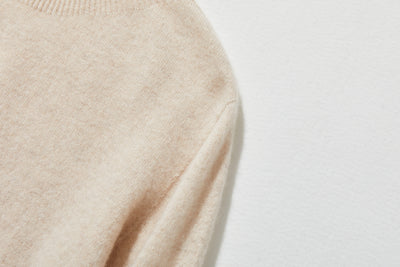 柔軟纖維帶來的極致舒適 100% 羊絨瓶頸 240909