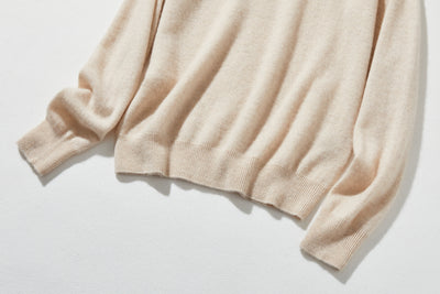 柔軟纖維帶來的極致舒適 100% 羊絨瓶頸 240909