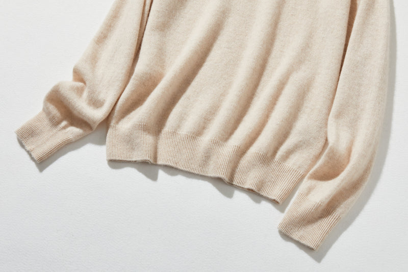 柔軟纖維帶來的極致舒適 100% 羊絨瓶頸 240909