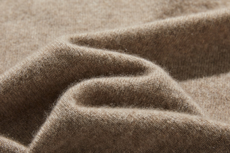 柔軟纖維帶來的極致舒適 100% 羊絨瓶頸 240909