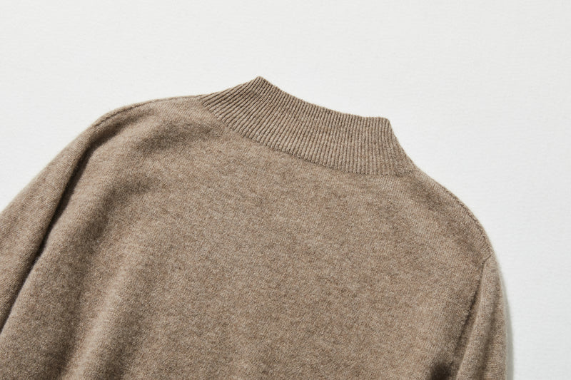 柔軟纖維帶來的極致舒適 100% 羊絨瓶頸 240909