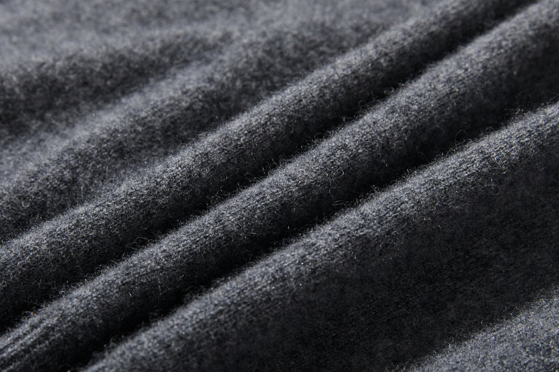 柔軟纖維帶來的極致舒適 100% 羊絨瓶頸 240909