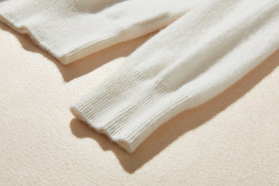 柔軟纖維帶來的極致舒適 100% 羊絨瓶頸 240909