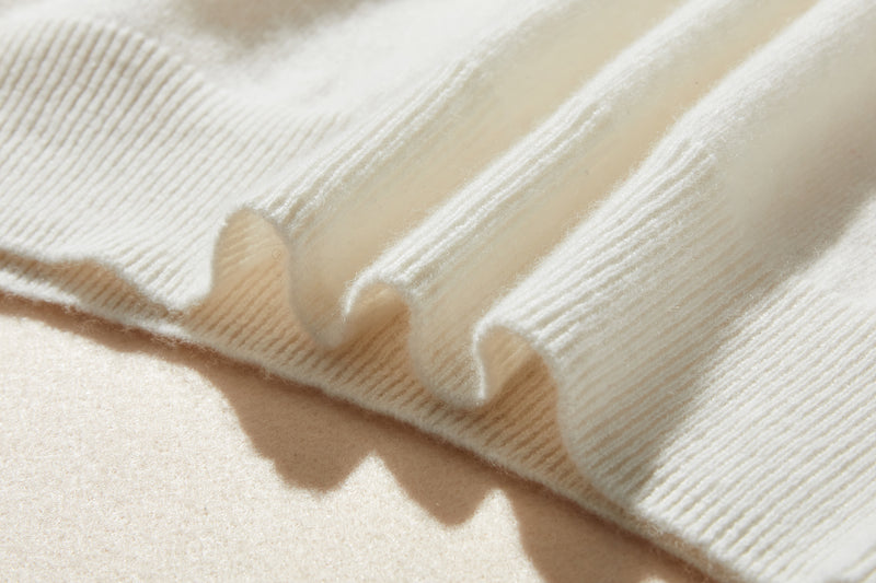 柔軟纖維帶來的極致舒適 100% 羊絨瓶頸 240909